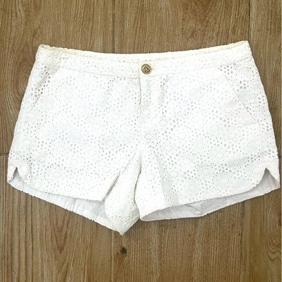 Lilly Pulitzer Adi Shorts in Resort White Pop the Bubbly Eyelet - Picture 3 of 6